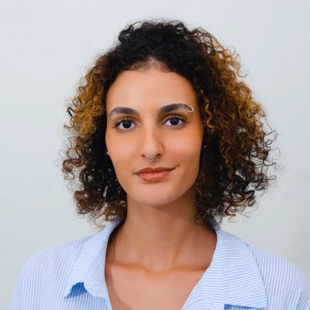 Luanda Dalmazo - Legal Assistant (2)